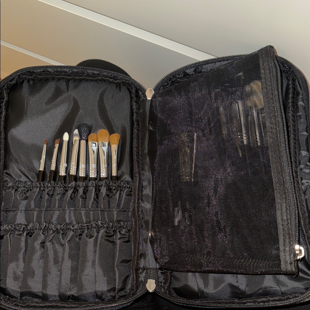 Sigma Makeup Brush Set with Case